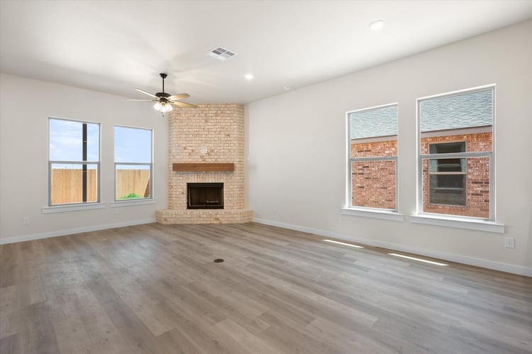 Photo of living room in the Nikki, a floor plan by Betenbough Homes.