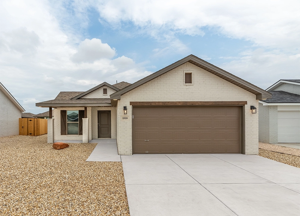 Photo of the exterior of a home build by Betenbough Homes, West Texas' #1 new home builder.