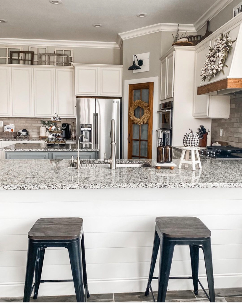 Photo of a furnished and fall-themed decorated kitchen in a Betenbough home.