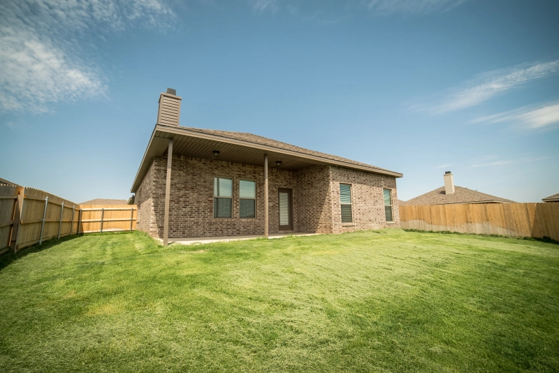 Photo of a Betenbough home and backyard.